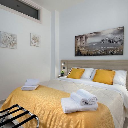 La Preziosa Apartment Duomo Napoli Bagian luar foto