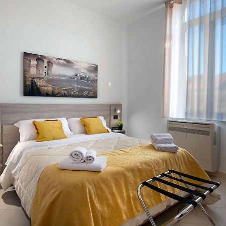 La Preziosa Apartment Duomo Napoli Bagian luar foto