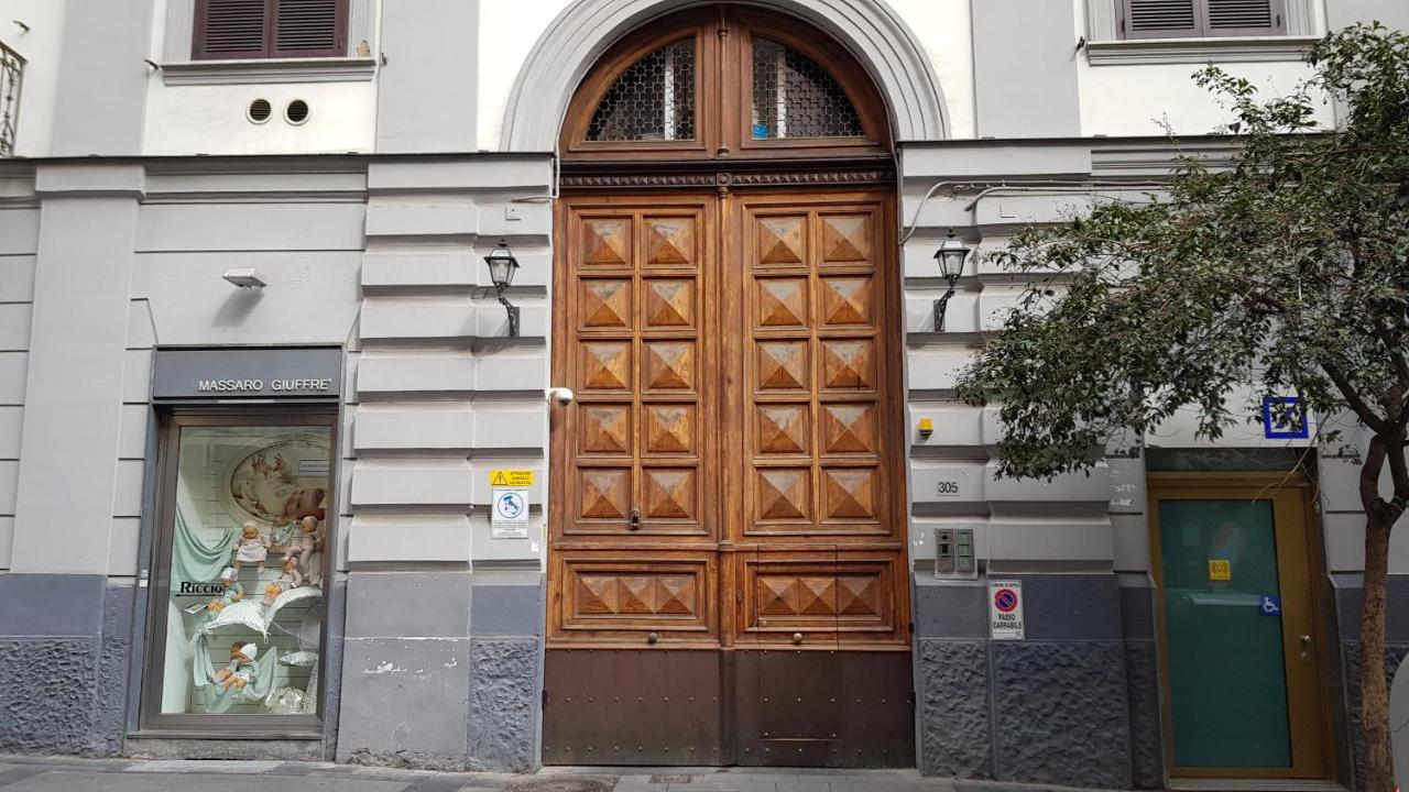 La Preziosa Apartment Duomo Napoli Bagian luar foto