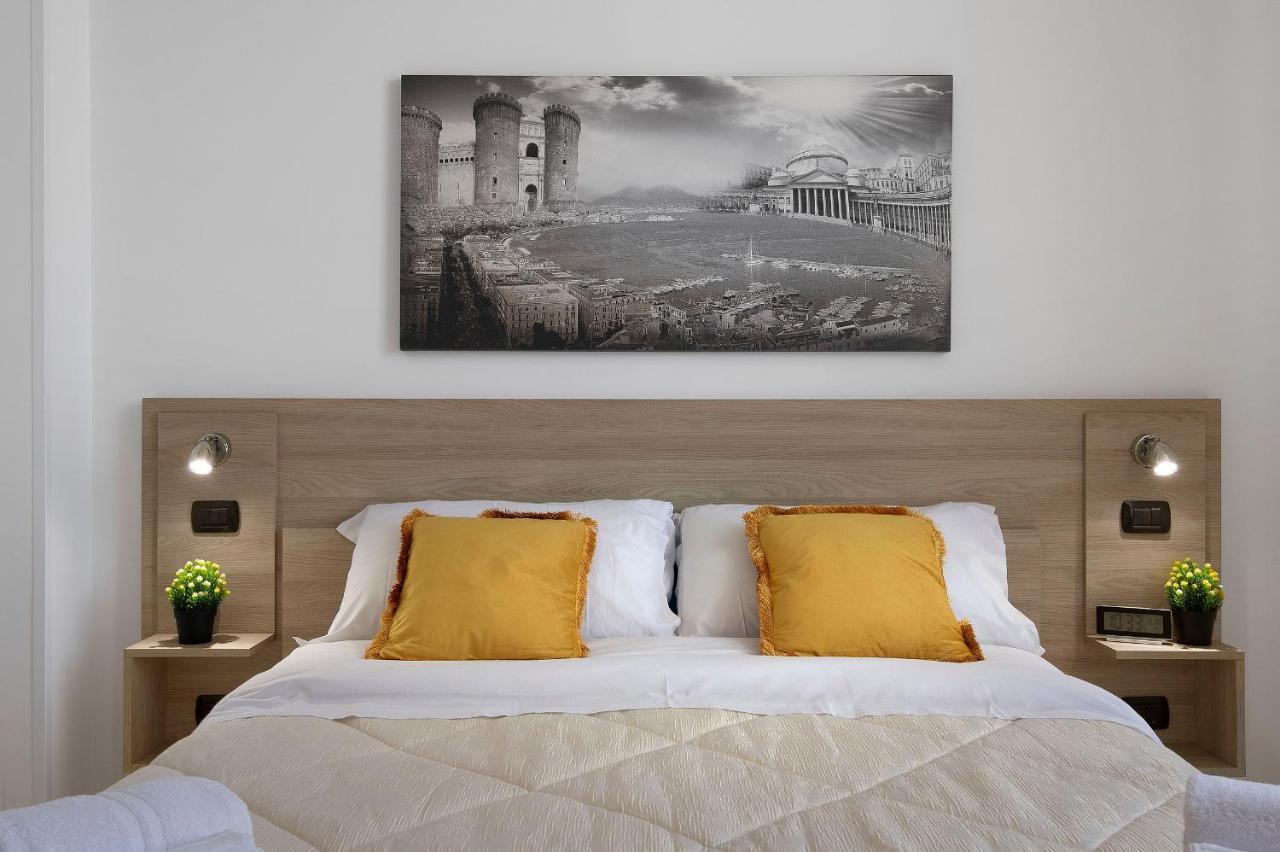 La Preziosa Apartment Duomo Napoli Bagian luar foto