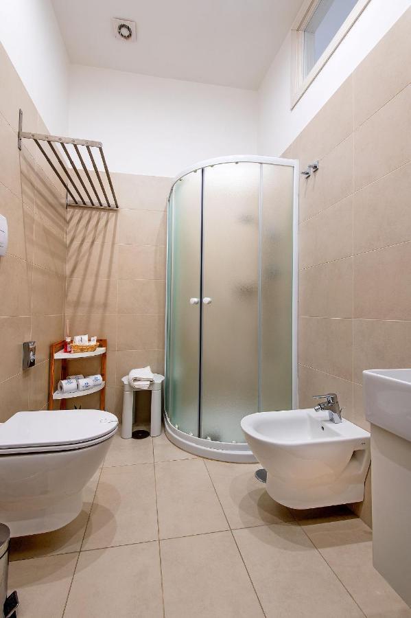 La Preziosa Apartment Duomo Napoli Bagian luar foto