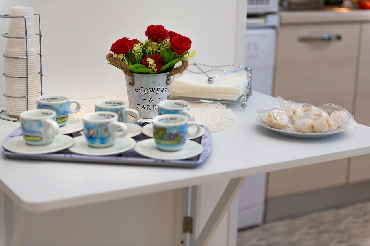 La Preziosa Apartment Duomo Napoli Bagian luar foto
